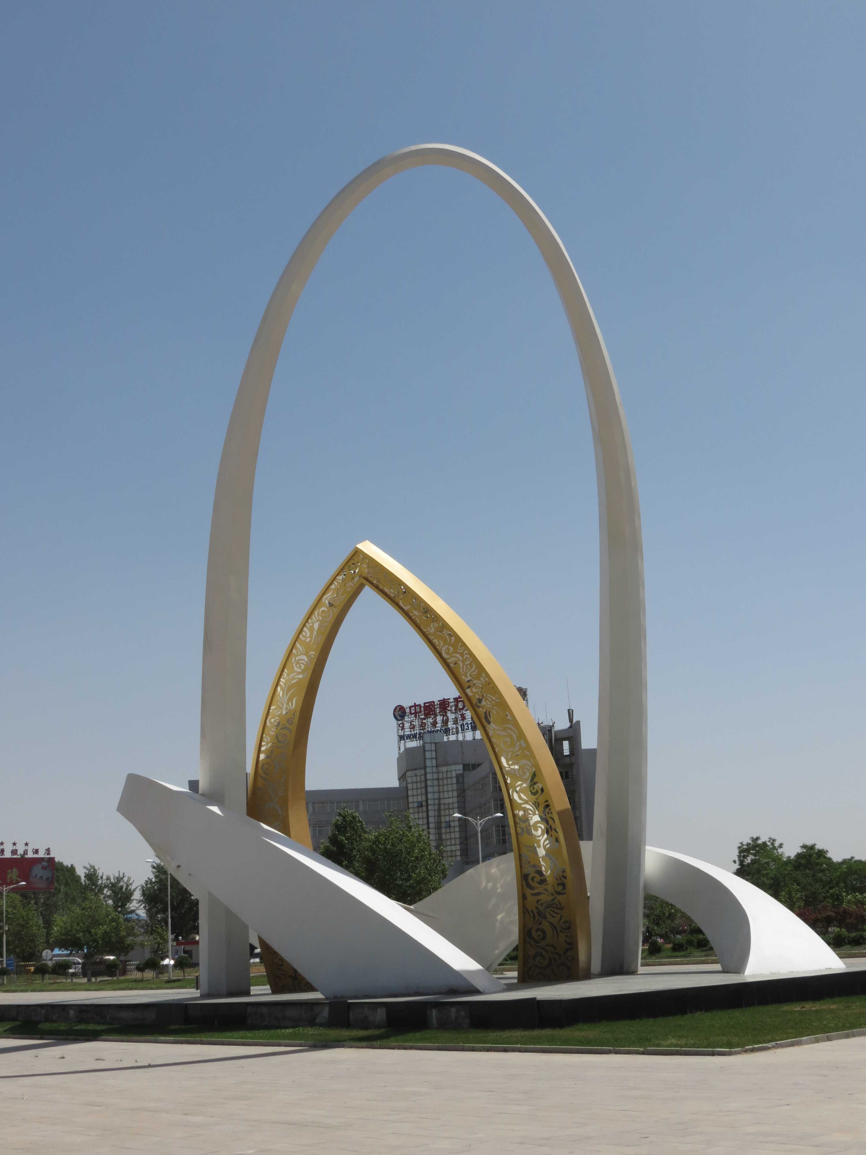 機(jī)場(chǎng)景觀雕塑，大型廣場(chǎng)標(biāo)志，廣場(chǎng)大型雕塑