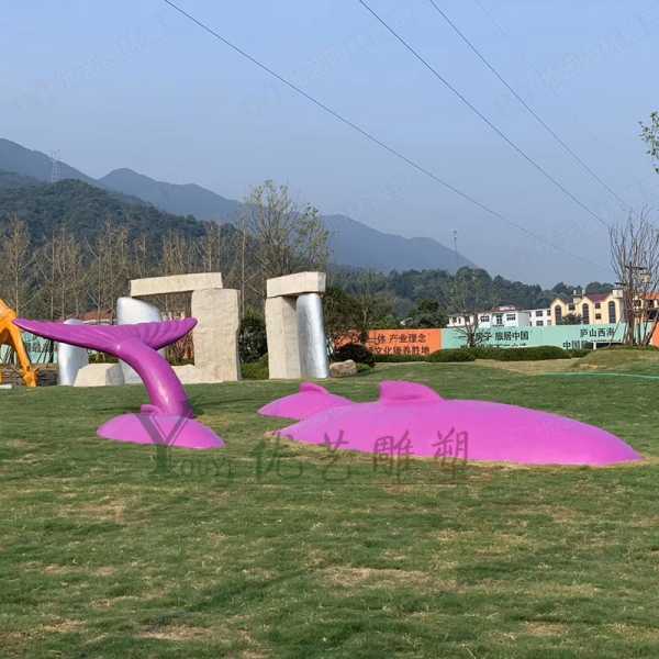 雕塑在應(yīng)用的時候都有哪些不同表現(xiàn)形式呢？