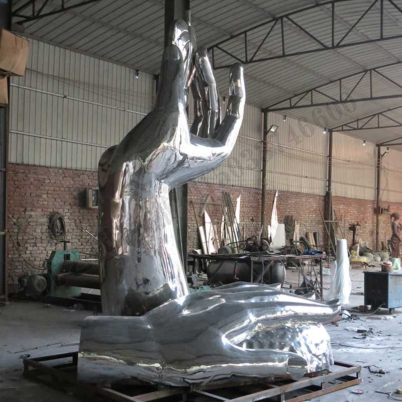 手托水滴雕塑，不銹鋼手托水滴雕塑，手托水滴景觀雕塑