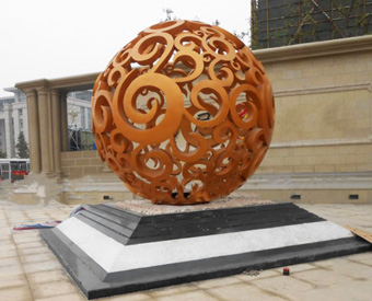 不銹鋼雕塑價格的影響因素有哪些？