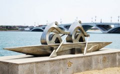 不銹鋼雕塑拋光需要注意的問題有哪些？